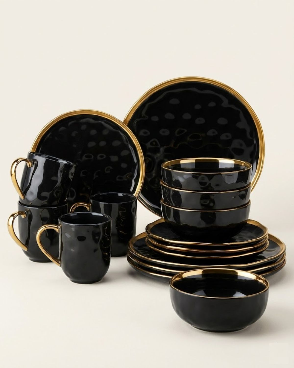 Aureo Vittoria™ — Classic Black Dinnerware Collection