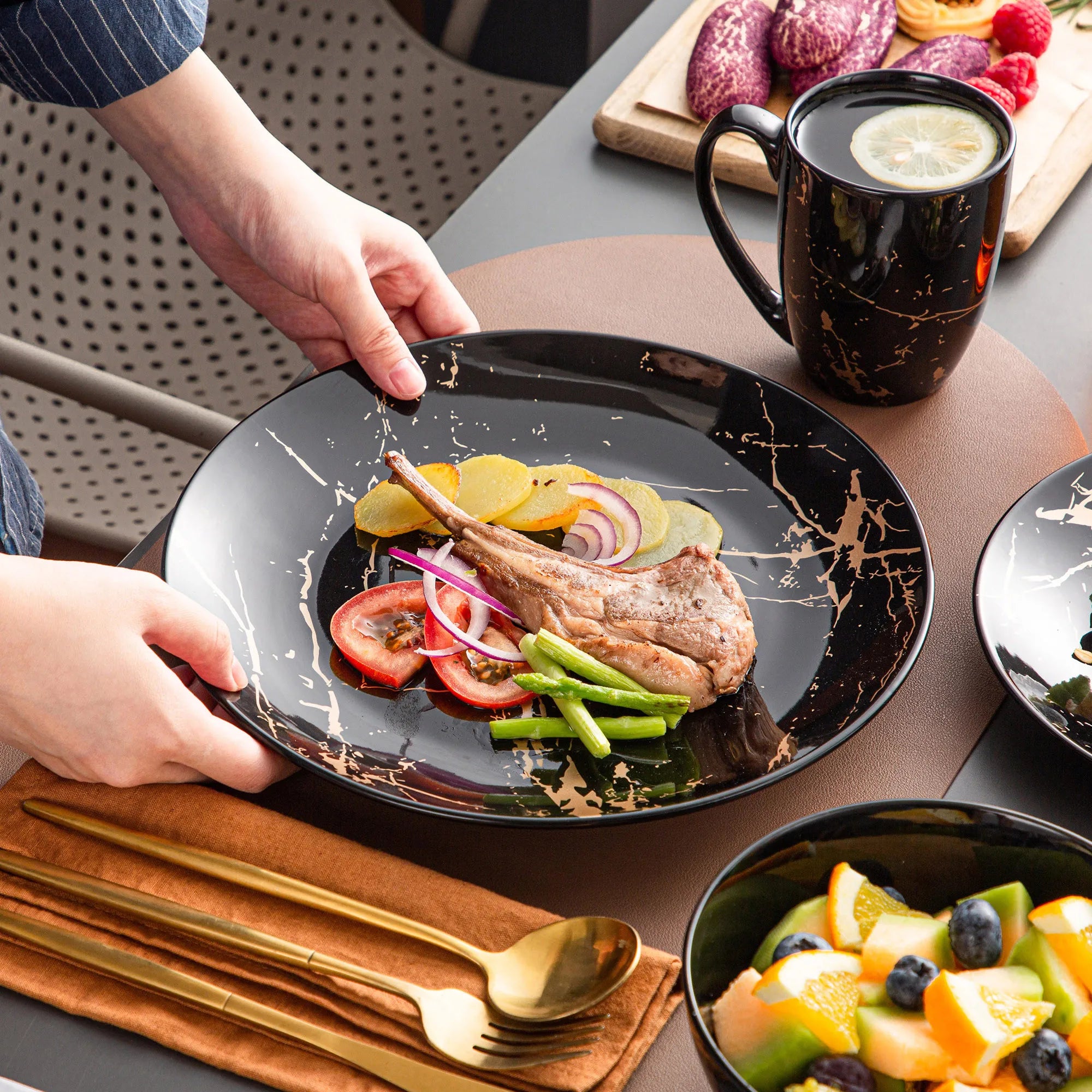 Aurelia Onyx™ — Premium Dinnerware Collection